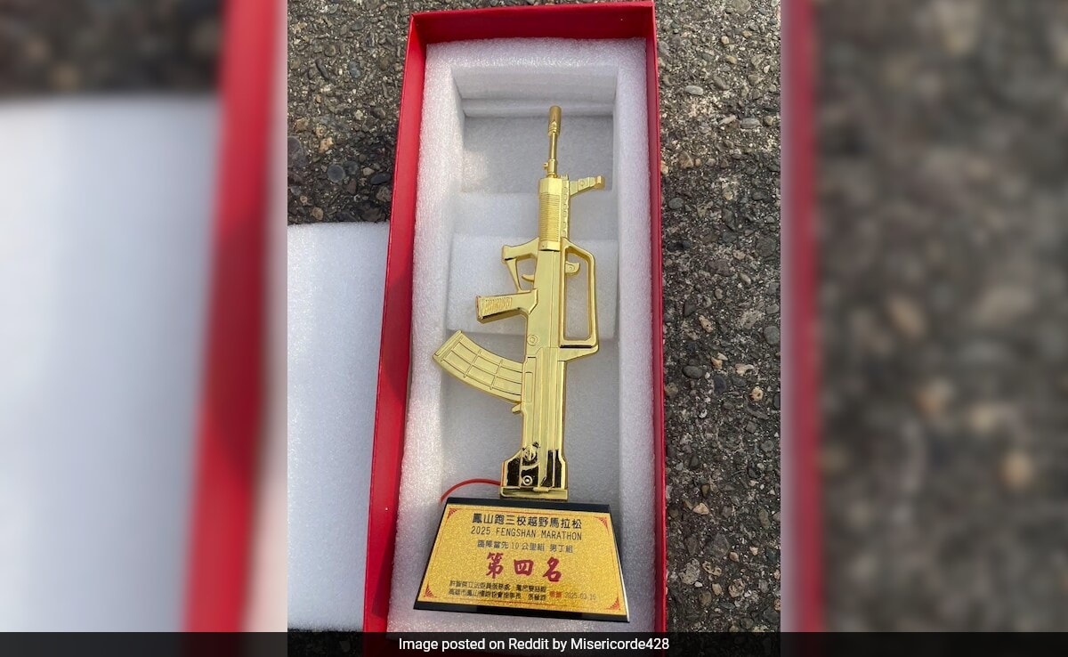 Taiwan Marathon Organisers Apologise For Awarding Rifle-Shaped Trophies