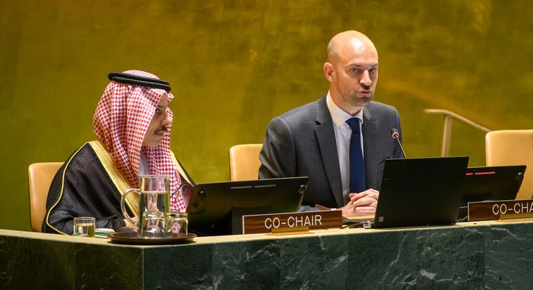 With Gaza smouldering, ministers renew push for two-State solution at UN