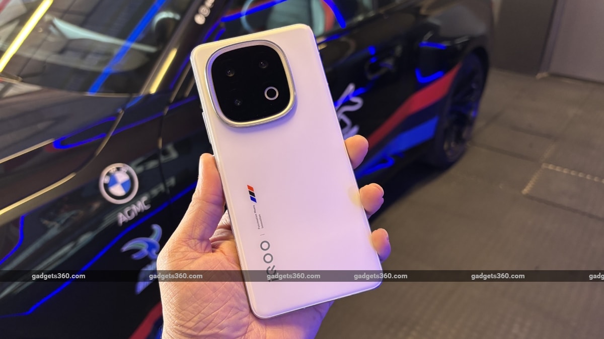 Amazon Great Freedom Festival 2025: Best Deals on iQOO Phones Revealed Ahead of Sale