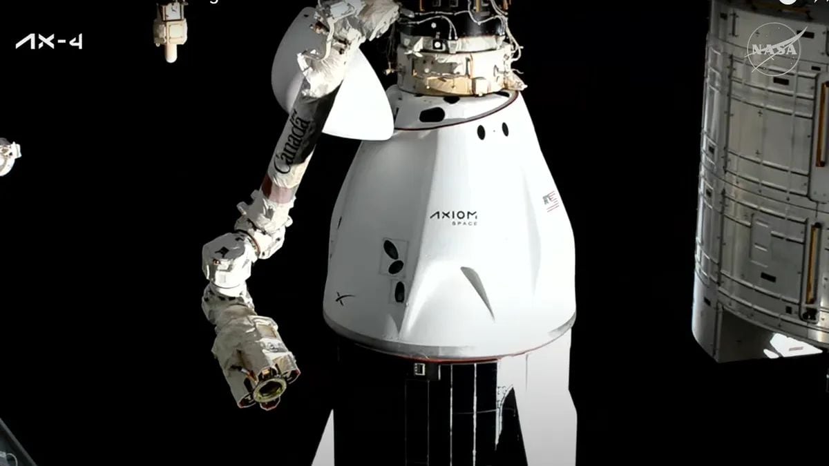 Axiom Space’s Ax-4 Crew Returns from ISS Aboard SpaceX Dragon Grace After Record Research Mission