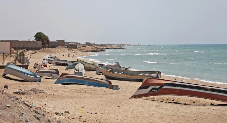 Dozens more migrants die after boat capsizes off the coast of Yemen