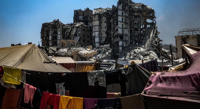 Gaza health system ‘catastrophic’ as hospitals overwhelmed and medicines running out, WHO warns