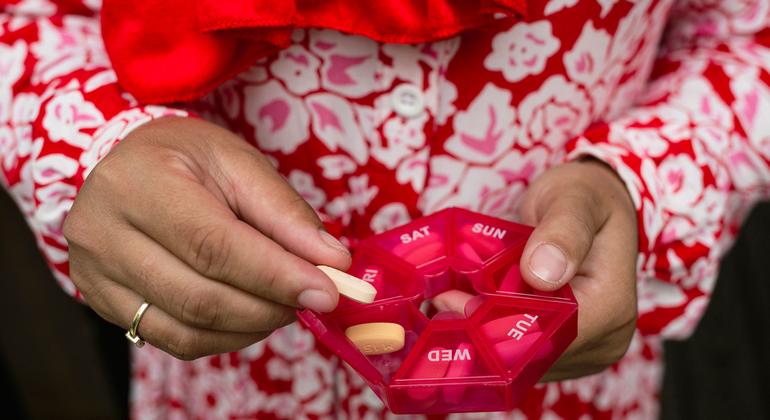 Global HIV response facing worst setback in decades, UNAIDS warns