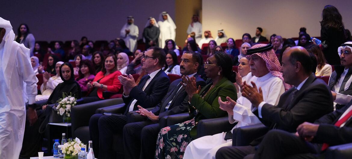 Attendees of the WEIF2026 UNIDO event in Bahrain applauding during a session.