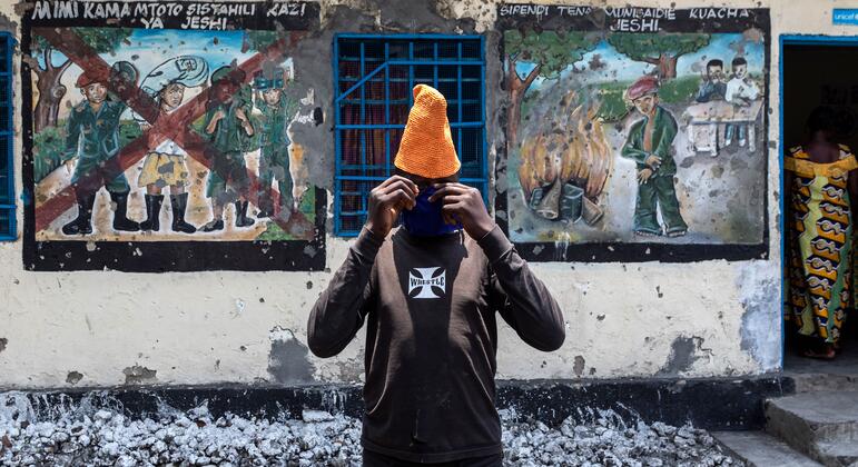 Protecting children in war is key to lasting peace, top UN envoy warns