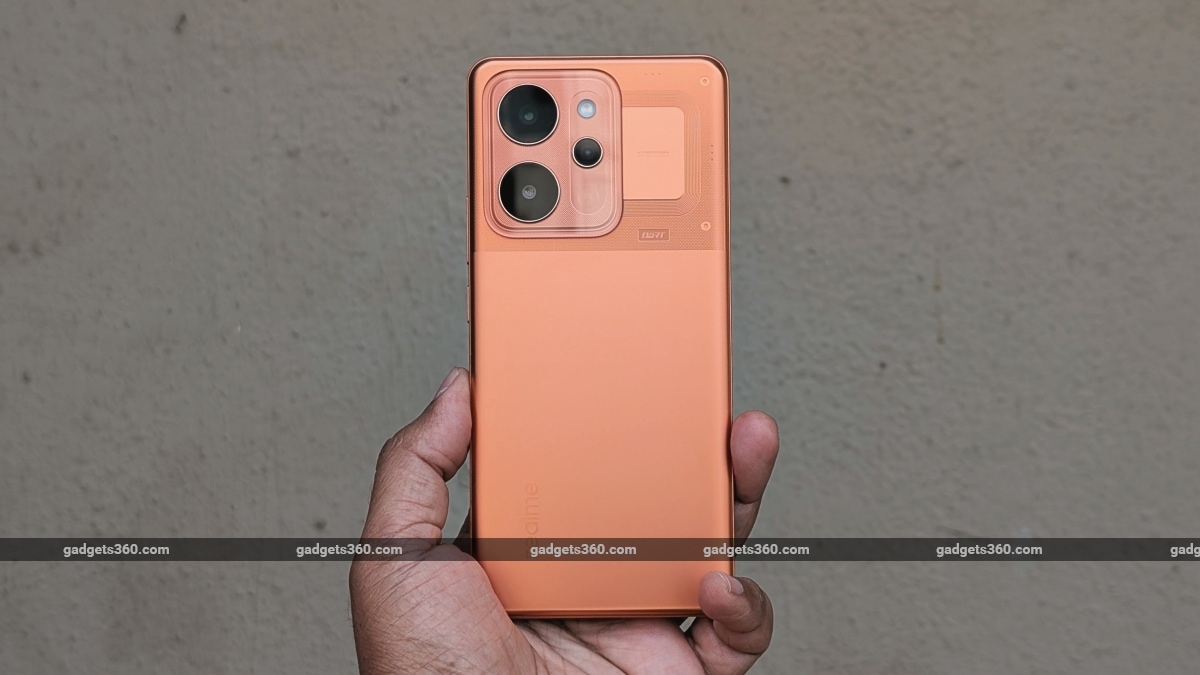 Realme P4 Power Review: Do You Need a Smartphone With a 10,000mAh Battery?