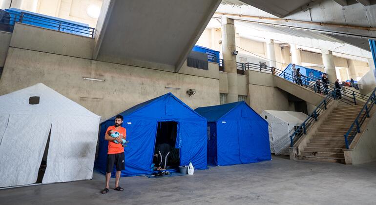 Lebanon at ‘breaking point’ as displacement soars and strikes intensify