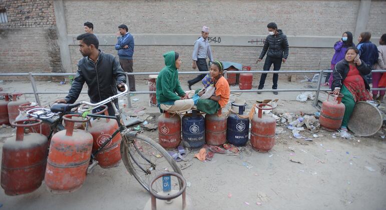 Hormuz disruption deepens energy shock through vulnerable regions