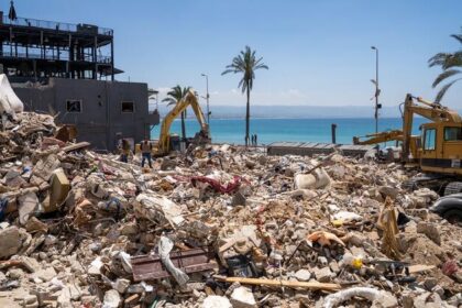 World News in Brief: Risky return home in Lebanon, displacement in Gaza, emergency funding for Somalia