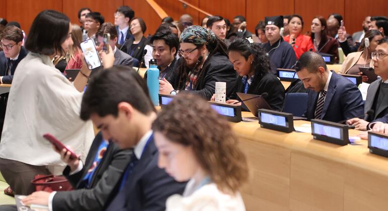 Youth shape the road to 2030, call for urgent action on sustainable development