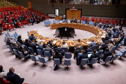 Security Council LIVE: Mounting attacks and Russian threats prompt emergency Ukraine meeting