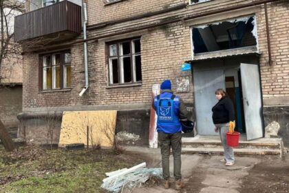 Deadly Russian strikes on Ukrainians ‘simply trying to live their lives’ must stop, says senior UN official